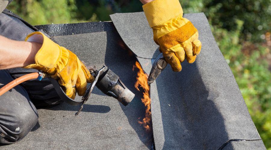 Professional residential roofers in Maury City, TN